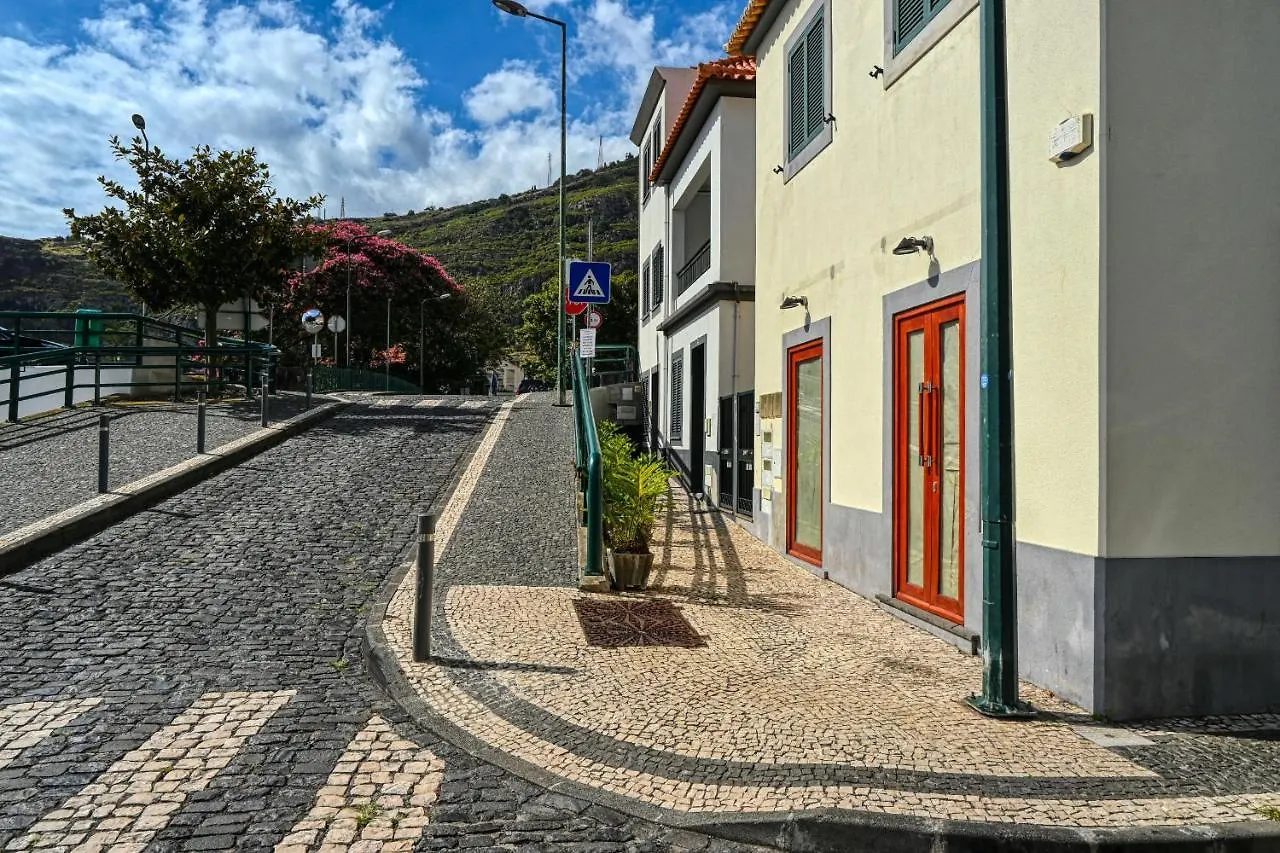 Apartament Largo Dos Milagres, A Home In Madeira Machico